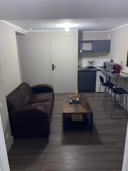 Logement de 30 m2 (au rdc d’une maison) avec entrée indépendante.<br />Il est si  Logement à proximité de l’Arena  Floirac- Bordeaux Entire home vacation rental 735109373010113273