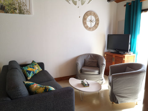 joli studio avec véranda sur jardin privatif, très calme, studio tout équipé, cu  joli studio avec véranda sur jardin Entire home vacation rental 49170976