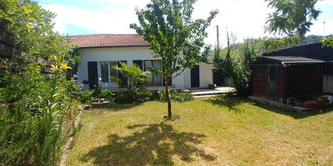 Nous vous proposons la maison dans laquelle nous avons habité pendant 10 ans. El Cenon, France Comme à la maison (80 m² avec jardin) Entire home vacation rental 34620934