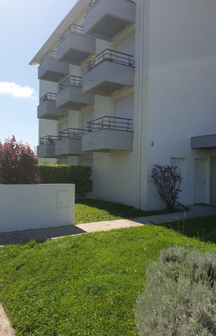 Studio cosy refait à neuf dans résidence calme<br /><br /><b>The space</b><br /> Léognan, France Studio cosy résidence calme avec piscine Entire condo vacation rental 39100154