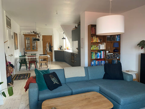 Din familie vil være tæt på alt, når I bor i denne centralt beliggende bolig. Bå Copenhagen, Denmark Skøn og stor lejlighed med gårdhave Entire condo vacation rental 701113183371247498