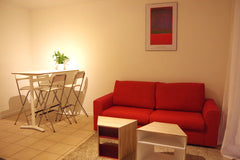 Nous proposons un appartement d'environ 38 m2, en plein coeur de Bordeaux<br />I Bordeaux, France T2 cosy avec petite cour proche de Saint Michel Entire rental unit vacation rental 41703742