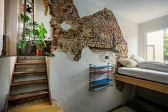 Deze open loft met veel groen is op maat ontworpen om optimaal te genieten. Crea  Creative loft in centre - Long stay only Entire loft vacation rental 624305307681501562