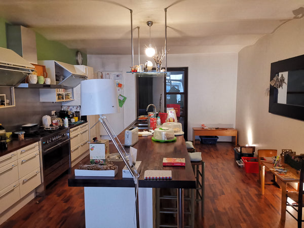 60 sq metres semi-basement apartment. Sleeps upto 4 people in two bedrooms. Larg Brussels, Belgium Lovely 2 bedroom flat in central Brussels Entire condo vacation rental 713552791381573641