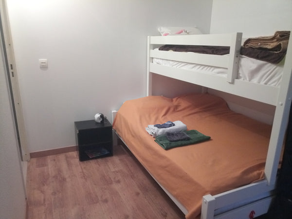 Prix L à Vendredi : 80€<br />Chambre privée dans T2bis à Saint-Medard-en-Jalles  Saint-Médard-en-Jalles, France L à V : 80€ - Ch privée au calme & en centre-ville Private room in rental unit vacation rental 40678887