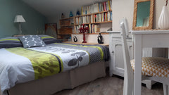 Nous sommes dans le quartier St Augustin, à 4mn de l'arrêt Hôpital Pellegrin du  Bordeaux, France Chambre privée ds échoppe, près CHU & Centre ville Private room in townhouse vacation rental 9407639