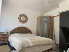 studette entrée indépendante au calme vue jardin arboré  .<br /><br />-Salle d’e Pessac, France Studette Emplacement idéal centre Pessac Private room in home vacation rental 46962634