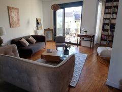 Cet hébergement élégant type année 30 est parfait pour un couple ou une famille   Superbe maison/appartement avec grande terrasse Entire townhouse vacation rental 50431021