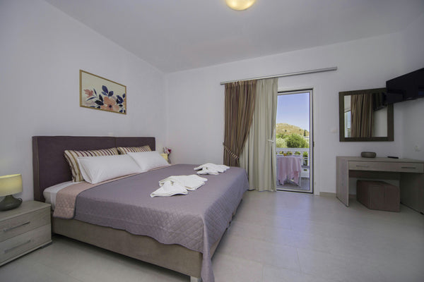 The family-owned Hotel Varelis, providing services since 1986, proudly presents  England, United Kingdom Galini Apartment by Hotel Varelis Entire rental unit vacation rental 36792402