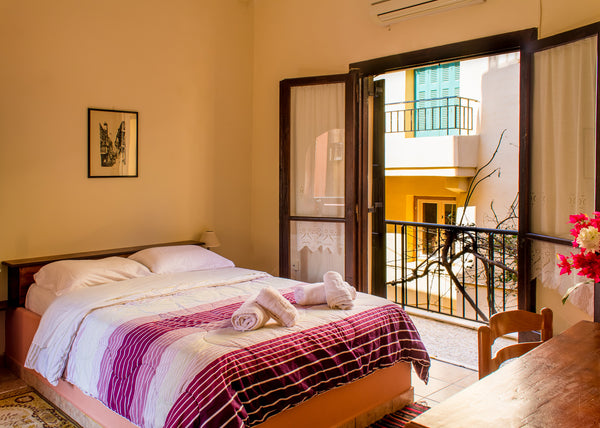 nice and traditional<br /><br /><b>License number</b><br />1042Κ112Κ0307600 Chania, Greece Charming and Romantic Studio in Chania old town Entire serviced apartment vacation rental 33016309