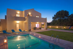 The composition of the property consists of a kitchen, 3x bedrooms, 2x bathrooms  Mike's Villa by Estia Entire villa vacation rental 560719151275843221