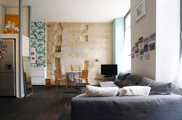 Ce joli T2 se situe au coeur du centre ville de Bordeaux. Vous aimerez le quarti Bordeaux, France Joli Appartement // Hypercentre // Grosse Cloche Entire rental unit vacation rental 37942623