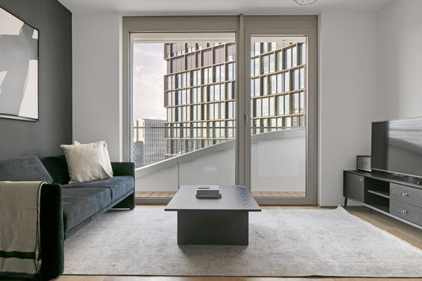 Discover the best of Vienna, with this one-bedroom 10th district - Favoriten apa Vienna, Austria Favoriten 1BR w/ Gym & Elevator, nr Metro Entire rental unit vacation rental 52051037