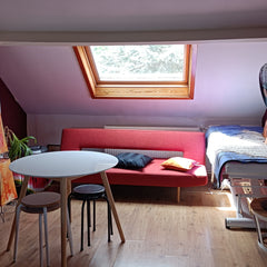 Spacious room at 2nd floor, I live on the ground floor + 1 floor in row house in Antwerp, Belgium Studio in row house with own private bathroom Private room in home vacation rental 36671122
