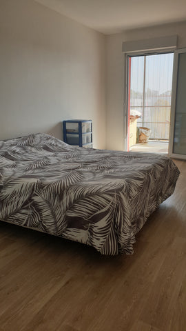 logement moderne fonctionnel qui dispose du nécessaire pour être bien à l'aise l Lormont, France Accueillant cosy et complet. Entire condo vacation rental 41360354