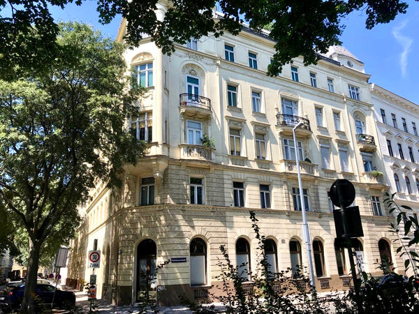 Vienna, Austria Pier 15 city apartment AC Entire vacation home vacation rental 4193331