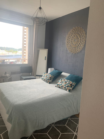 Vous disposez d’une Chambre privée dans notre charmant appartement très bien des Bordeaux, France Charmante chambre privée quartierBordeaux bastide Private room in rental unit vacation rental 41526756