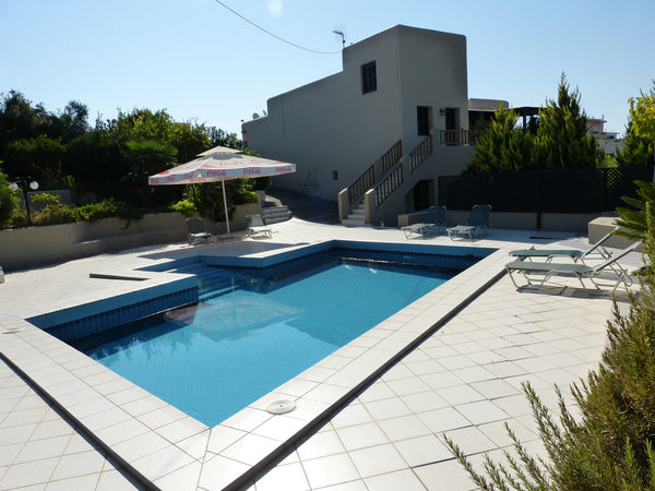 Secluded Studio in a 2 acre spacious Villa. Private entrance with access to vera Heraklion, Greece Knosos Palace Studio with Pool  & Kitchenette Private room in villa vacation rental 35107273