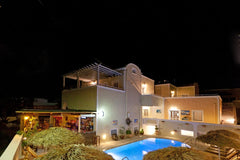 Sellada Apartments, is a small traditional - family run – complex and is situate Kamari, Greece Sellada Apartments Kamari C - 1 bedroom aprt 4 pax Room in serviced apartment vacation rental 24216724