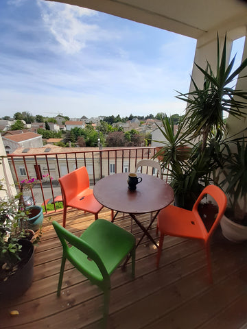 A 4 mn  à pied du tram B Forum ( 10mn de Bordeaux  centre ) et 5mn de la voie ra Bordeaux, France T3 agréable et lumineux, au calme,  5mn Bordeaux, Entire condo vacation rental 644657994118251574