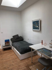 Idéalement situé, à 10mins de la gare, 10 mins du centre ville. Arrêt des bus 4  Bordeaux, France Bordeaux, agreable chambre d'hote pour 1 personne. Private room in bed and breakfast vacation rental 51421401