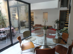 Situé  au Rez de chaussée d'un immeuble 19° entre la place Saint Michel et le Ma Bordeaux, France T3 patio arboré Hyper Centre Entire rental unit vacation rental 4586780