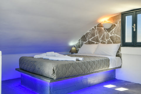 A brand new big  luxury  spacious suite  (1st  &  2nd floor,  40 m*2) with a big Greece Suite B Entire rental unit vacation rental 32392955