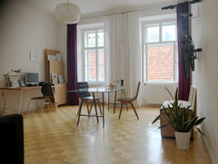 sehr angenehme Wohnungin Citynähe. Der Schlafraum liegt zu einem sehr ruhigen In Berlin, Germany Cosy silent and near the Center. Entire rental unit vacation rental 40193265