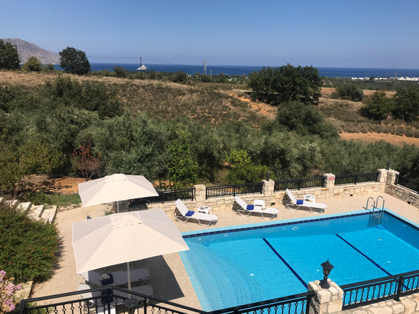 Cette magnifique Villa est située à quelques minutes en voiture du village de Ge  Magnifique villa en Crète avec piscine vue mer Entire villa vacation rental 49281517