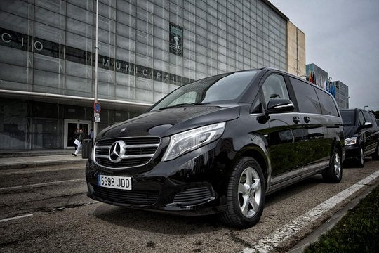 Private Arrival Transfer from Southampton Port to London in Luxury Van  Private Tours and Travel Guide Europe London CITY Southampton Destination Tour