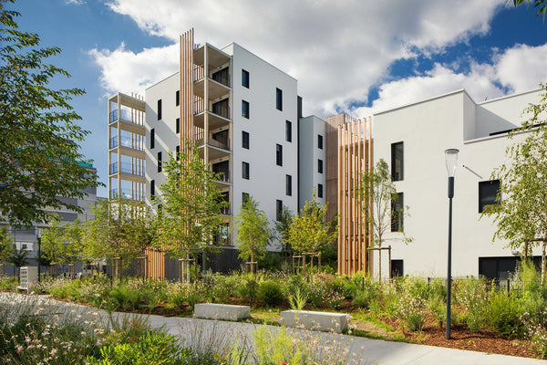 Appartement situé dans l'éco-quartier Ginko, au sein d'une résidence moderne et   Bordeaux Lac - T2 lumineux avec balcon et parking Entire rental unit vacation rental 52098654