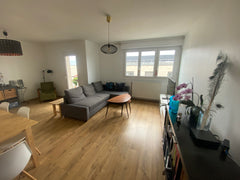 Venez vous reposer dans cet appartement spacieux et au calme.<br /><br /><b>Othe  Appartement lumineux et au calme à Bordeaux Entire condo vacation rental 50888567
