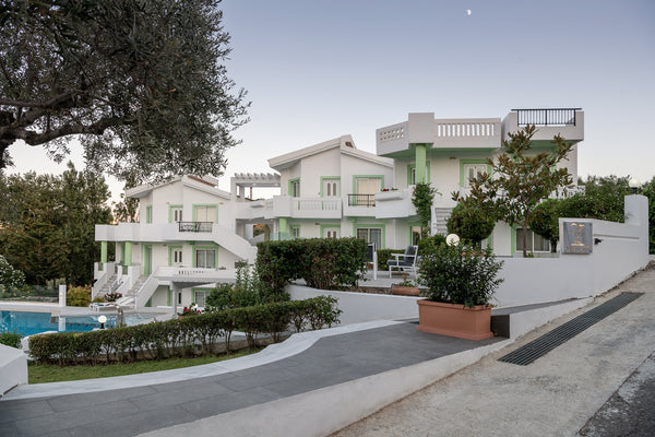 Villa Life is a small, modern complex with 10 self-catering rental apartments si Crete Region, Greece Ag Marina Crete seaview e) 2/3 pers Entire serviced apartment vacation rental 20127918