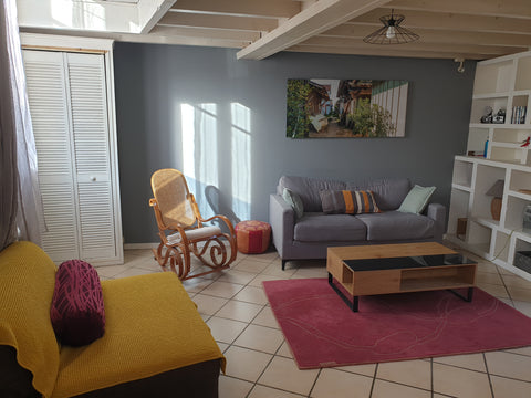 Echoppe bordelaise typique espace lumineux, 2 chambres à l'étage, salle de bain,  Jolie échoppe bordelaise Entire townhouse vacation rental 39380109