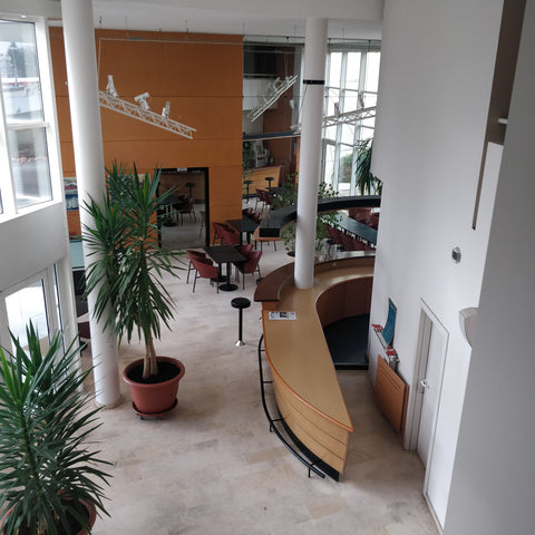 Enjoy elegant accommodation in a luxury residence with laundry (washing machine  Bordeaux, France Close to Bordeaux Entire condo vacation rental 41907457