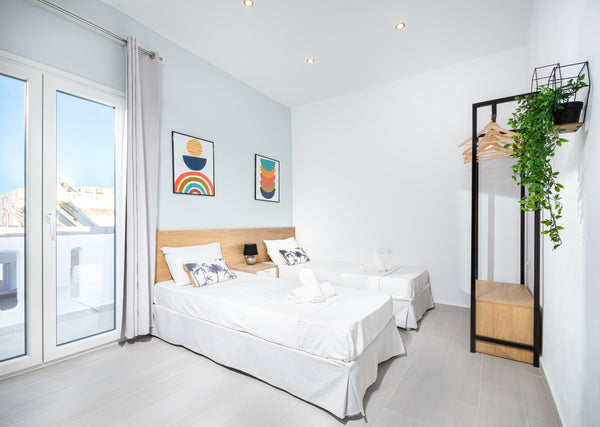 Theta studio is one of the most beautiful  studio 3min walk from the beach !Loca Heraklion, Greece Theta studio-Summer studio 3min walk from the  sea Entire rental unit vacation rental 603547566803372761