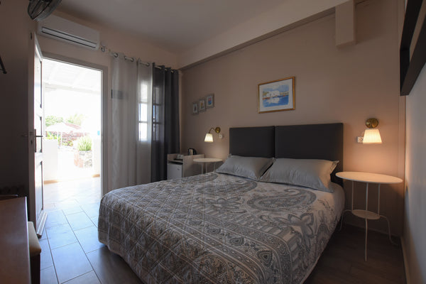 Rodakas Hotel, has 23 rooms with a total capacity of 64 people. <br />We served  Thera, Greece Cozy double room, amazing pool, breakfast included Private room in bed and breakfast vacation rental 2591924