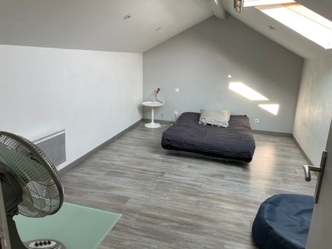 Proximité immédiate Pont de Pierre-<br />Je propose à la location une chambre da Bordeaux, France Chambre dans Apt 100m2 quartier la Bastide Private room in rental unit vacation rental 45934648