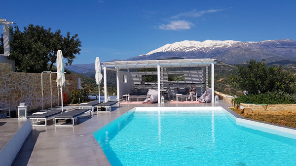 Villa Galini Breeze is a group holiday venue of 4 semi-detached studios and a ma Amsterdam, Netherlands Villa Galini Breeze | 6-bedroom 6-bathroom 2-pools Cycladic home vacation rental 51739775