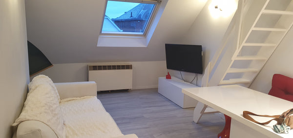 Studio complètement rénové 2020, parfait pour un couple. Situé à Jezus Eik, à 3  Perwez, Belgium Jezus Eik, great recently renovated studio for 2 Entire rental unit vacation rental 47987510