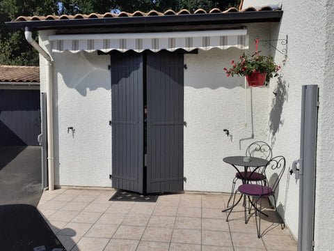 Studio indépendant entre Bordeaux, l'océan et le médoc.<br />Situé à 8 min de l'  Studio indépendant entre l'océan Bordeaux et Médoc Tiny home vacation rental 38055851