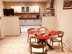 le logement ce trouve a 3 Km de l' aéroport, a proximité des institutions europé Evere, Belgium Maison de la paix .  à 3 km de l’aéroport Entire home vacation rental 30878339