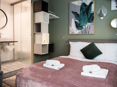 Sie befinden sich im Herzen von Wien. Dieses Deluxe- Studio befindet sich in ein Vienna, Austria 200 Schritte zum  Stephansdom; ruhig & stylish Entire rental unit vacation rental 40796043