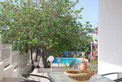 The suite is built in a modern design with light and elegant decoration which ma Greece Vrysiida Suite in Chorafakia Entire home vacation rental 35482171