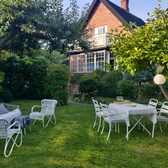 Denne store villa har en helt unik have i et meget roligt kvarter tæt på centrum Copenhagen, Denmark Vidunderlig villa med en unik have. Entire villa vacation rental 54306522