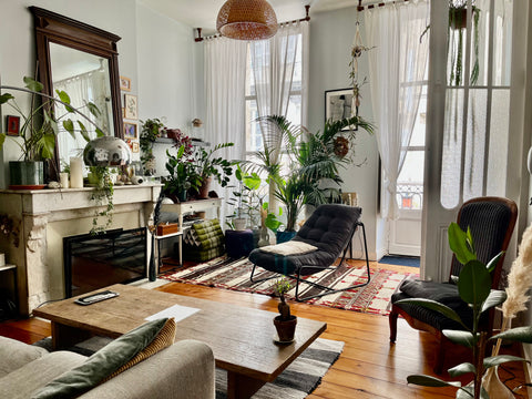 Superbe Appartement situé au coeur de Bordeaux, dans un très bel immeuble. Appar Bordeaux, France 🌱☁️Dreaming of calm. Appartement Allées de Tourny☁️🌱 Entire rental unit vacation rental 27157127