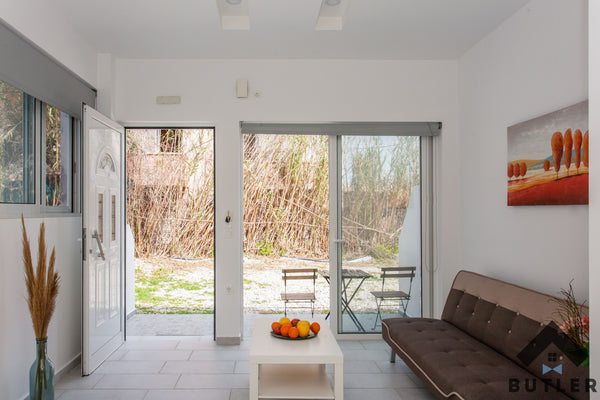 The quadruplets apartments. 4 same and beautiful, fully renovated flats in Agioi Chania, Greece The quadruplets flats! #1 Entire home vacation rental 51467379