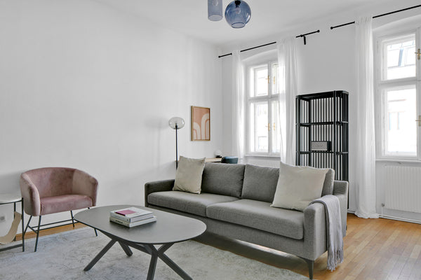 Feel at home wherever you choose to live with Blueground. You’ll love this charm Vienna, Austria Döbling 1BR w/ Elevator, nr Spittelau & U6 Entire rental unit vacation rental 582372920548769488