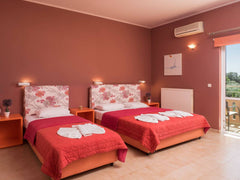 The traditional Petritos Hotel is located in Falasarna, 1.5 km from the famous b  Petritos Hotel | Triple Room 5 | Next To Falasarna Entire rental unit vacation rental 24144778