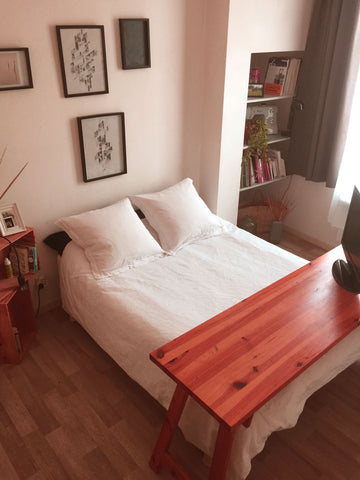 Nous sommes deux amies d’enfance devenues colocataires. On vous accueille avec g Bordeaux, France Chambre au calme, au cœur de Bordeaux Private room in rental unit vacation rental 48190115